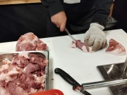 Recept na dom&aacute;c&iacute; pikantn&iacute; paprikovou klob&aacute;su