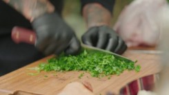 Recept na pomalu pečenou krůtu