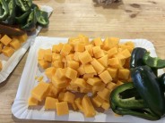 Recept na klob&aacute;su s čedarem a paprikou Jalapeňo