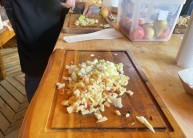 Recept na dom&aacute;c&iacute; Crumble s hru&scaron;kami a jablky