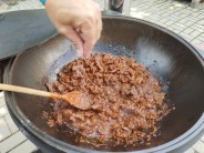 Recept na prav&yacute; hověz&iacute; gul&aacute;&scaron; z kol&iacute;ku