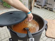 Recept na prav&yacute; hověz&iacute; gul&aacute;&scaron; z kol&iacute;ku