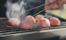 Grilované kuře s broskví a feta sýrem