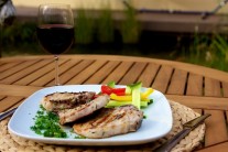 Recept na grilované kotlety s citronovo-tymiánovou marinádou