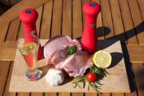 Recept na grilované kotlety s citronovo-tymiánovou marinádou