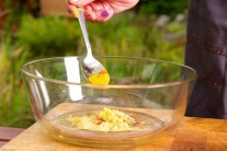 Recept na vepřová žebra s medovohořčičnou marinádou