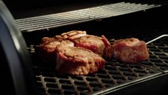 Recept na grilovanou roládu z vepřového bůčku se skořicí