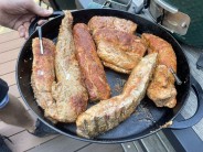 Zakouřená panenka s mesclun salátem a pomerančem