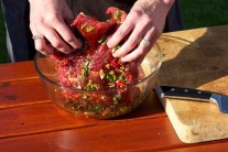 Recept na flank steak s chřestem