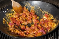 Recept na hovězí guláš na grilu