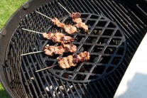 Recept na hovězí saté na grilu