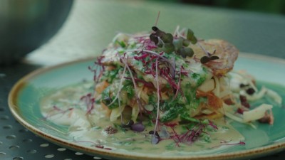 Bramboráky s omáčkou z olomouckých tvarůžků