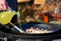 Recept na paella na grilu